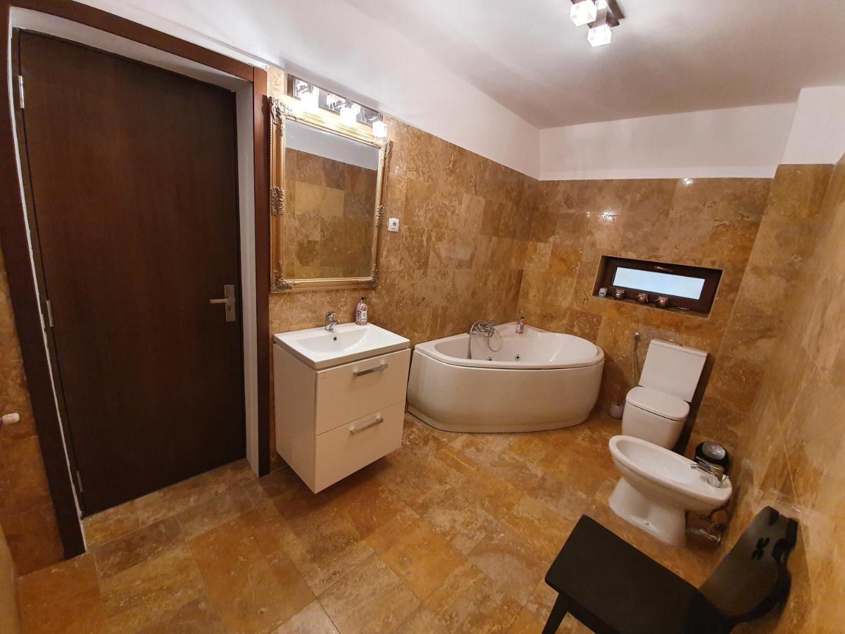 Vila De La Lugas Oradea Dış mekan fotoğraf