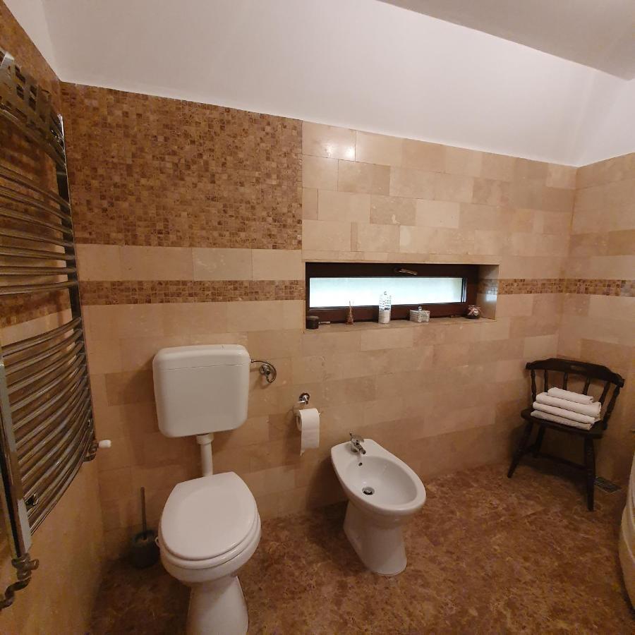 Vila De La Lugas Oradea Dış mekan fotoğraf